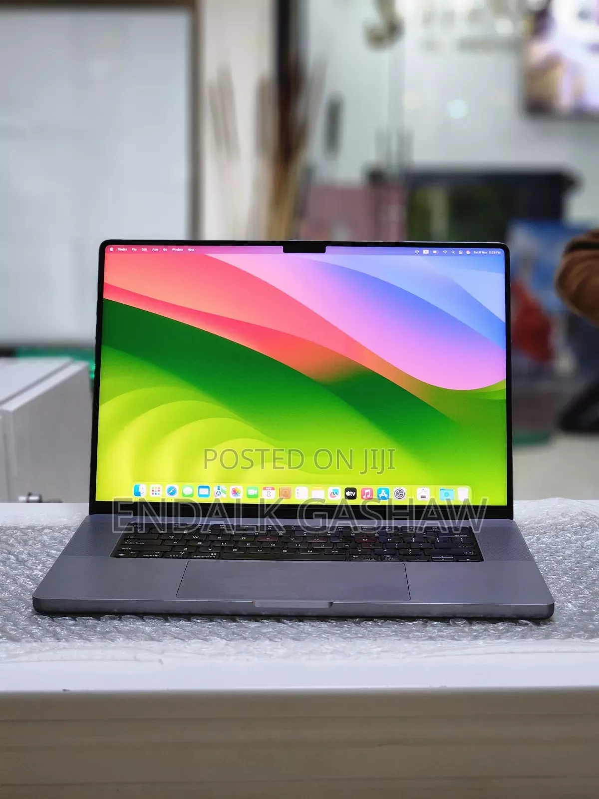 New Laptop Apple MacBook Pro M1 32GB Apple M1 Pro SSD 512GB