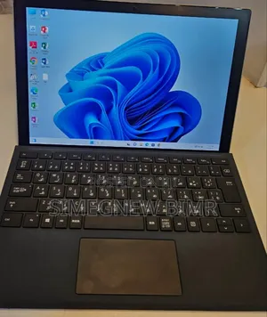 New Laptop Microsoft Surface 16GB Intel Core I7 SSD 512GB