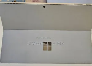 New Laptop Microsoft Surface 16GB Intel Core I7 SSD 512GB