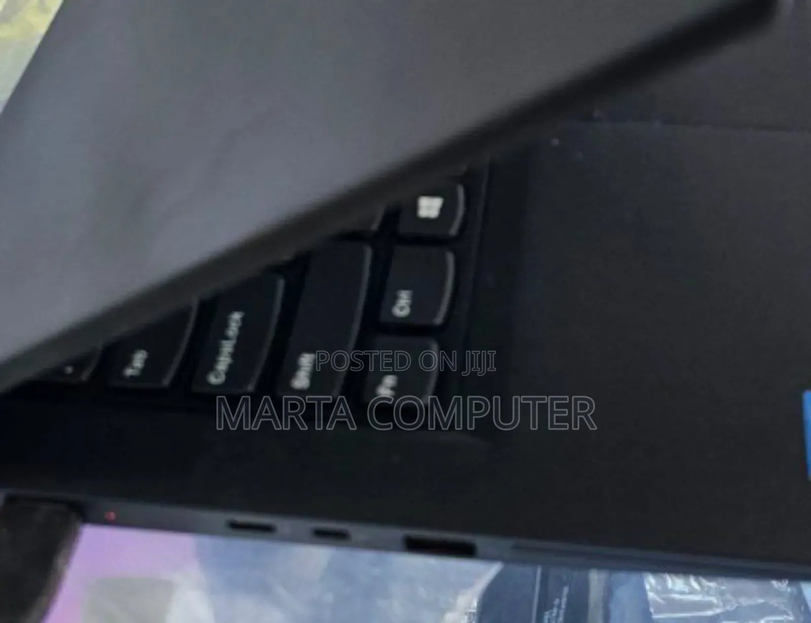 New Laptop Lenovo Yoga 330 16GB Intel Core I5 SSD 512GB