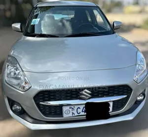 Photo - Suzuki Swift 2023 Silver