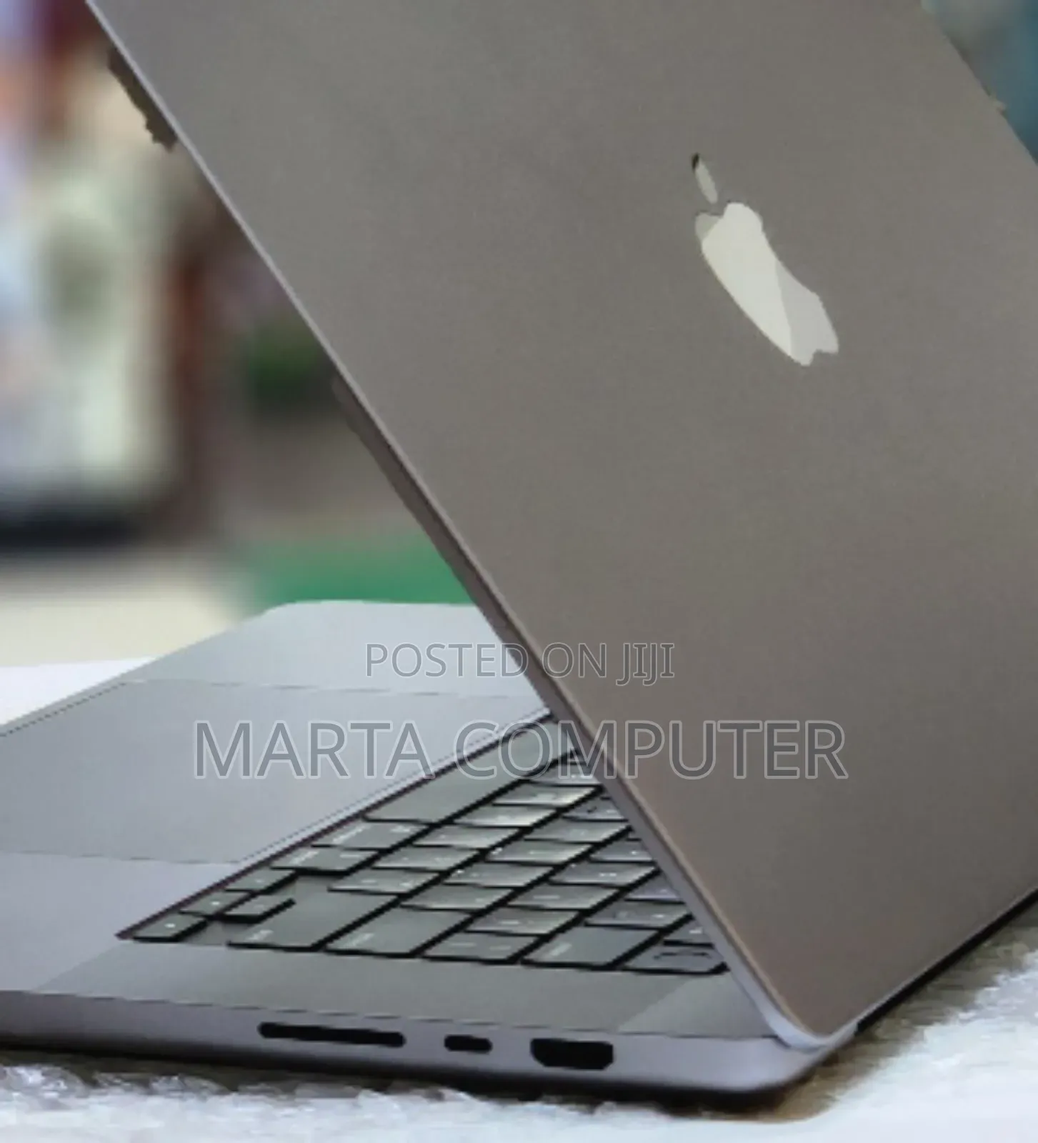 New Laptop Apple MacBook Pro M1 32GB Apple M1 Pro SSD 512GB