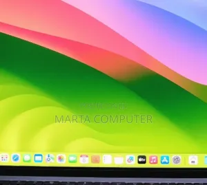 New Laptop Apple MacBook Pro M1 32GB Apple M1 Pro SSD 512GB