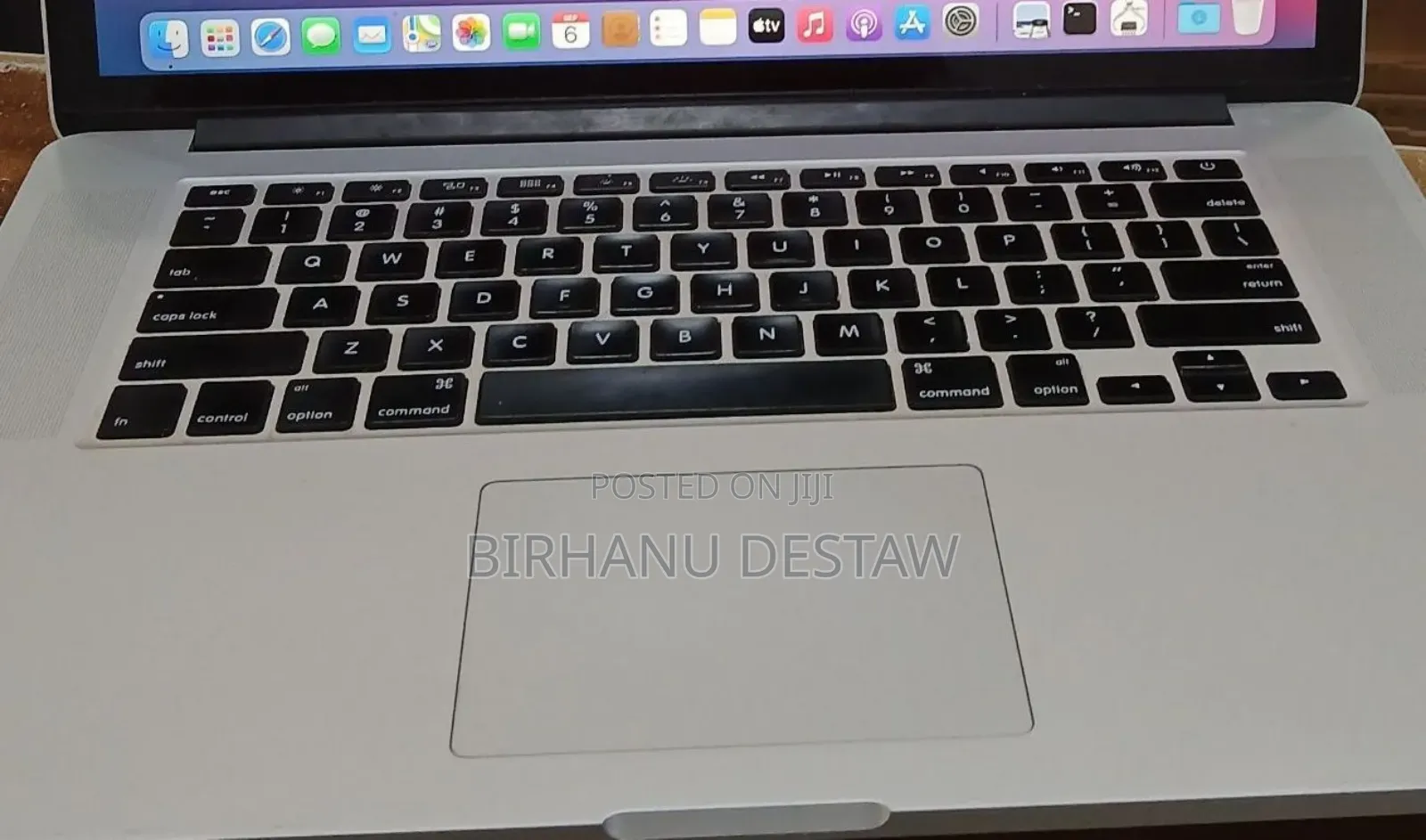 New Laptop Apple MacBook Pro 2015 16GB Intel Core I7 SSD 256GB