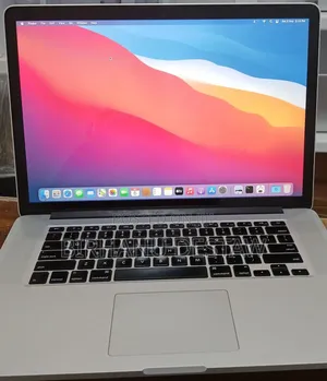 New Laptop Apple MacBook Pro 2015 16GB Intel Core I7 SSD 256GB