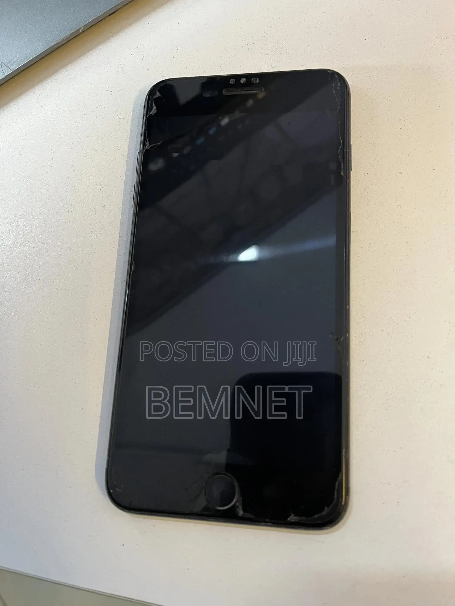 Apple iPhone 7 Plus 32 GB Black