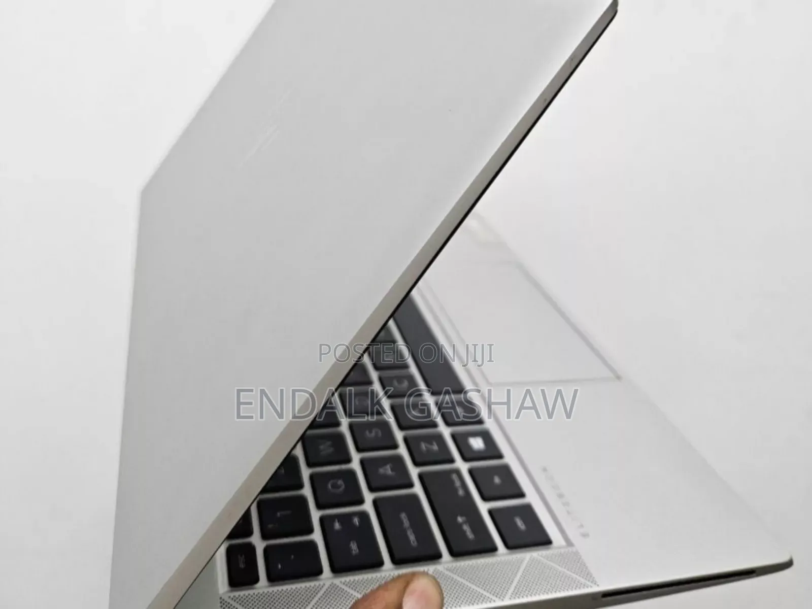 New Laptop HP EliteBook 830 G8 16GB Intel Core I7 SSD 512GB