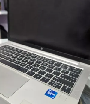 New Laptop HP EliteBook 830 G8 16GB Intel Core I7 SSD 512GB