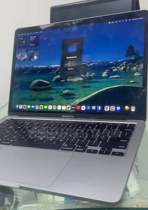 New Laptop Apple MacBook Pro M1 16GB Apple M1 Pro SSD 256GB