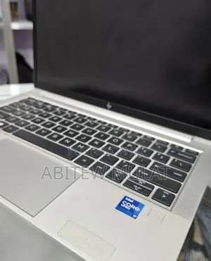 New Laptop HP EliteBook 830 G8 16GB Intel Core I7 SSD 512GB