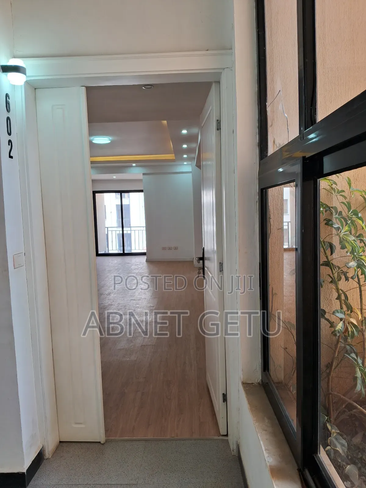 3bdrm Apartment in Jenboro, Bole for sale