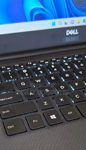 New Laptop Dell Precision 5540 16GB Intel Core I5 SSD 256GB