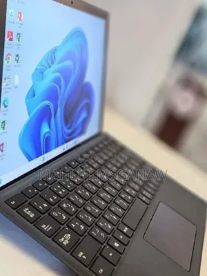 New Laptop Microsoft Surface 16GB Intel Core I7 SSD 512GB