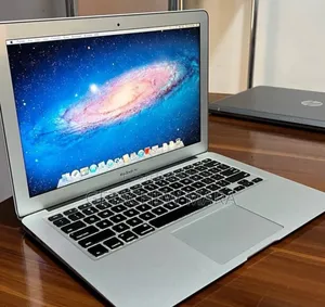 New Laptop Apple MacBook Air 2015 4GB Intel Core i5 SSD 256GB