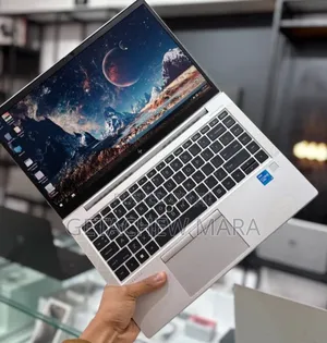 New Laptop HP EliteBook 840 G8 16GB Intel Core I5 SSD 512GB