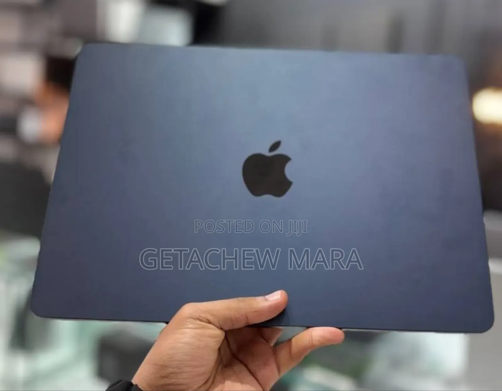 New Laptop Apple MacBook Pro 2022 M2 8GB Intel SSD 256GB