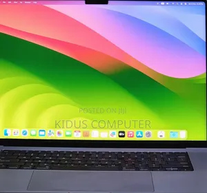 New Laptop Apple MacBook Pro 2020 M1 16GB Apple M1 SSD 512GB