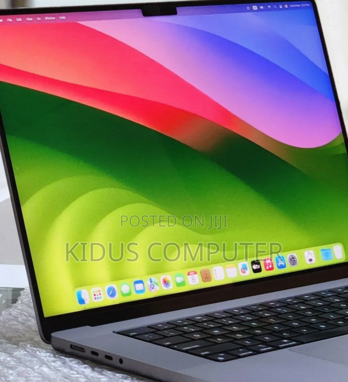 New Laptop Apple MacBook Pro 2020 M1 16GB Apple M1 SSD 512GB