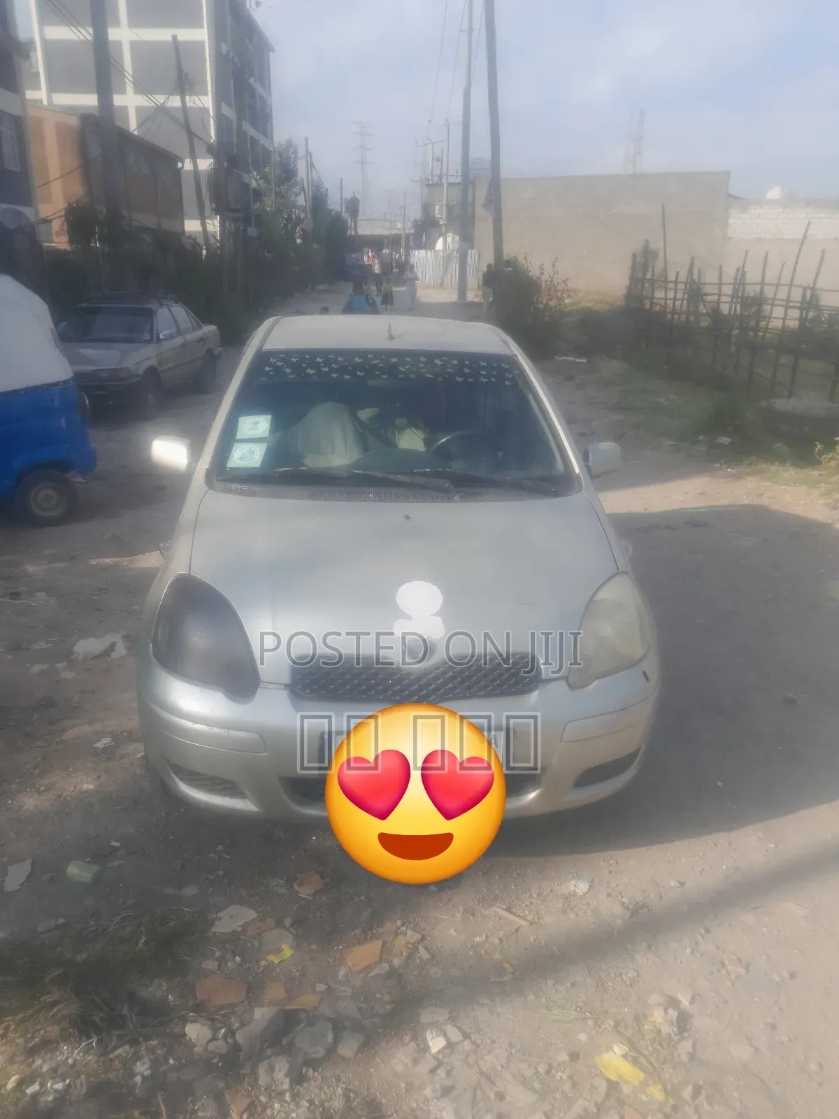 Toyota Vitz 2002 Silver