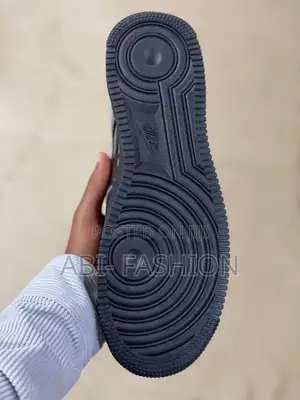 Nike Air Force 1 Paris Red Sole