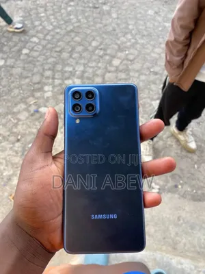 Photo - Samsung Galaxy M53 128 GB Black