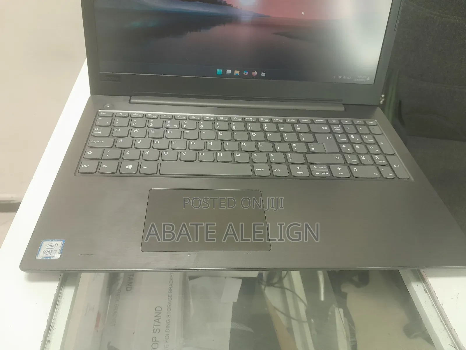 New Laptop Lenovo V330 12GB Intel Core I5 SSD 256GB