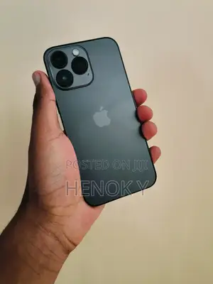 Photo - Apple iPhone 14 Pro Max 256 GB Black