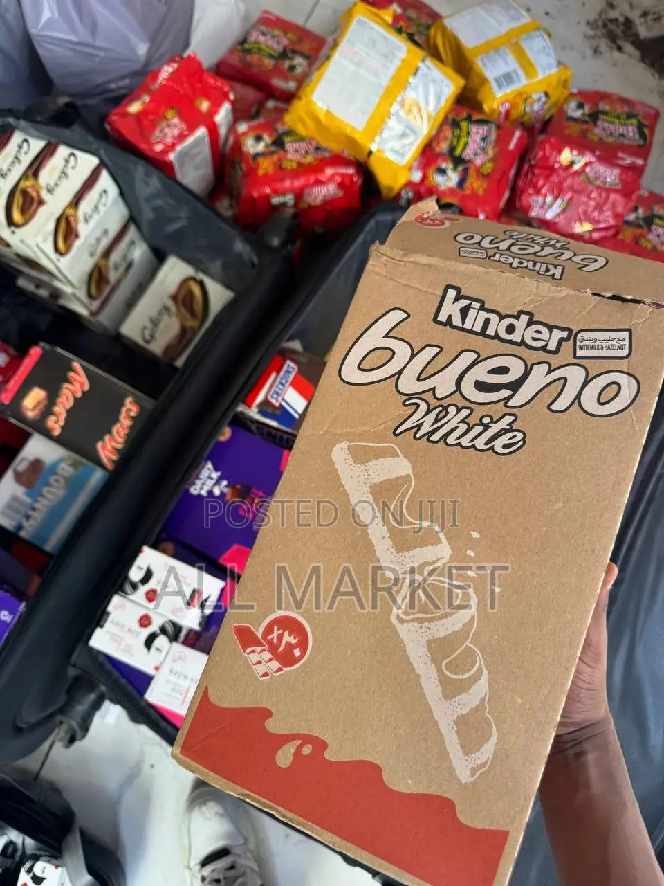 Kinder Bueno Chocolate