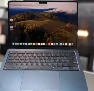 New Laptop Apple MacBook Air 2022 M2 8GB Apple M2 SSD 256GB