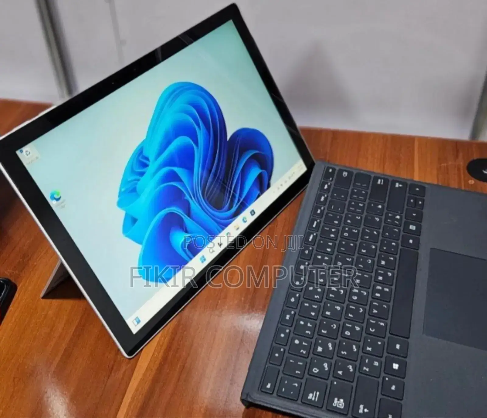 New Laptop Microsoft Surface Pro 7 8GB Intel Core I5 SSD 128GB