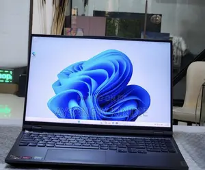 New Laptop Lenovo Legion 5 16GB AMD Ryzen 7 SSD 1T