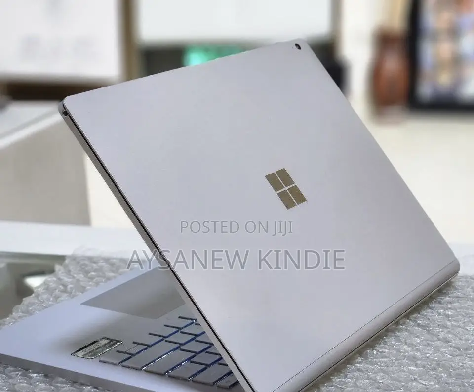 New Laptop Microsoft Surface Book 3 16GB Intel Core I7 SSD 256GB