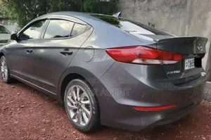 Hyundai Avante 2017 Gray