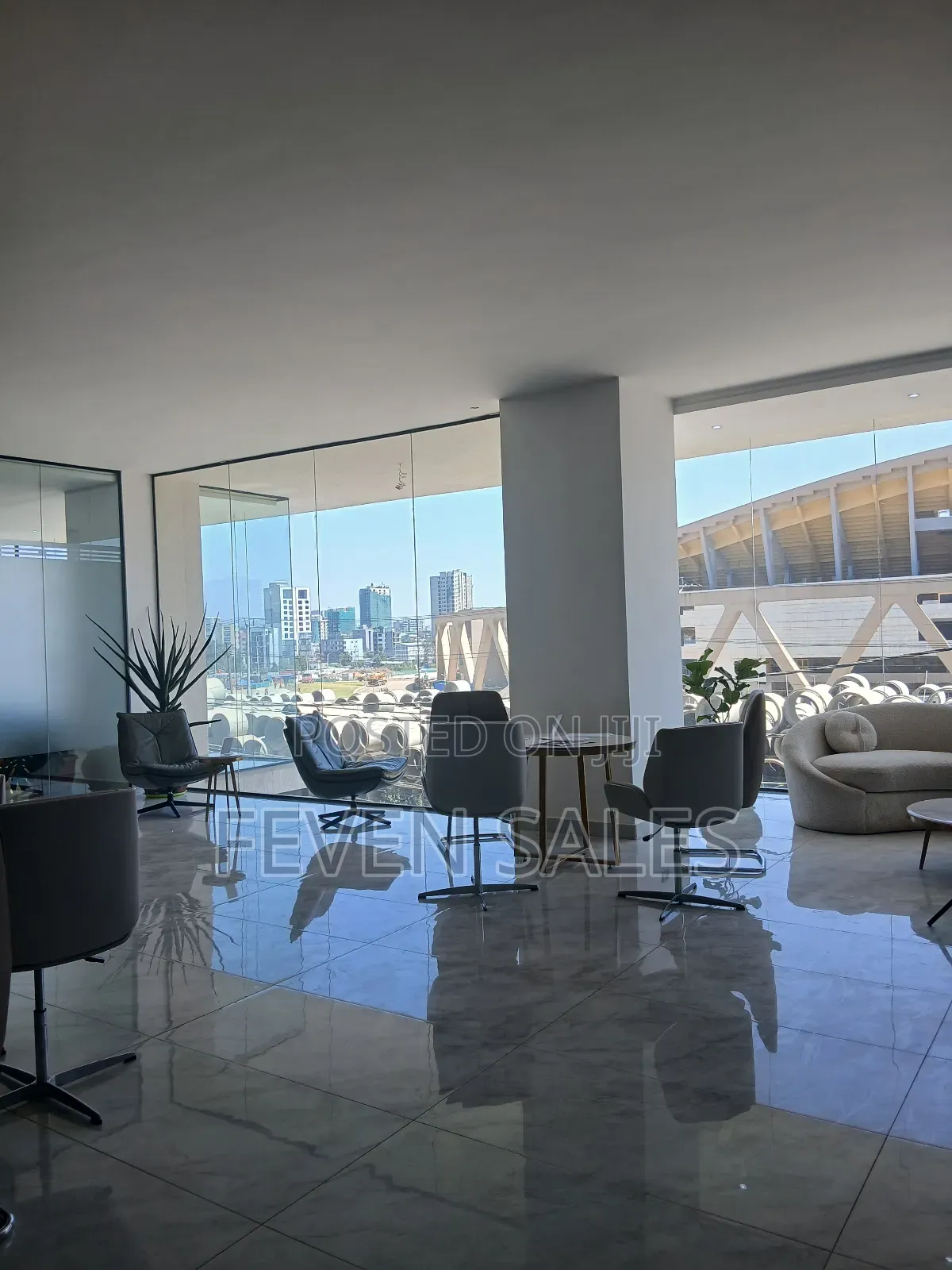 የንግድ ሱቆችን ከግራዉንድ ጀምረን እየሸጥን እንገኛለን