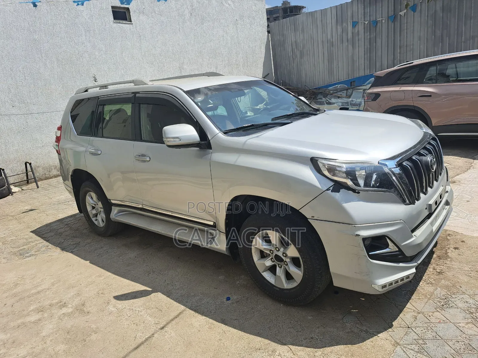 Toyota Land Cruiser 2013 Gray