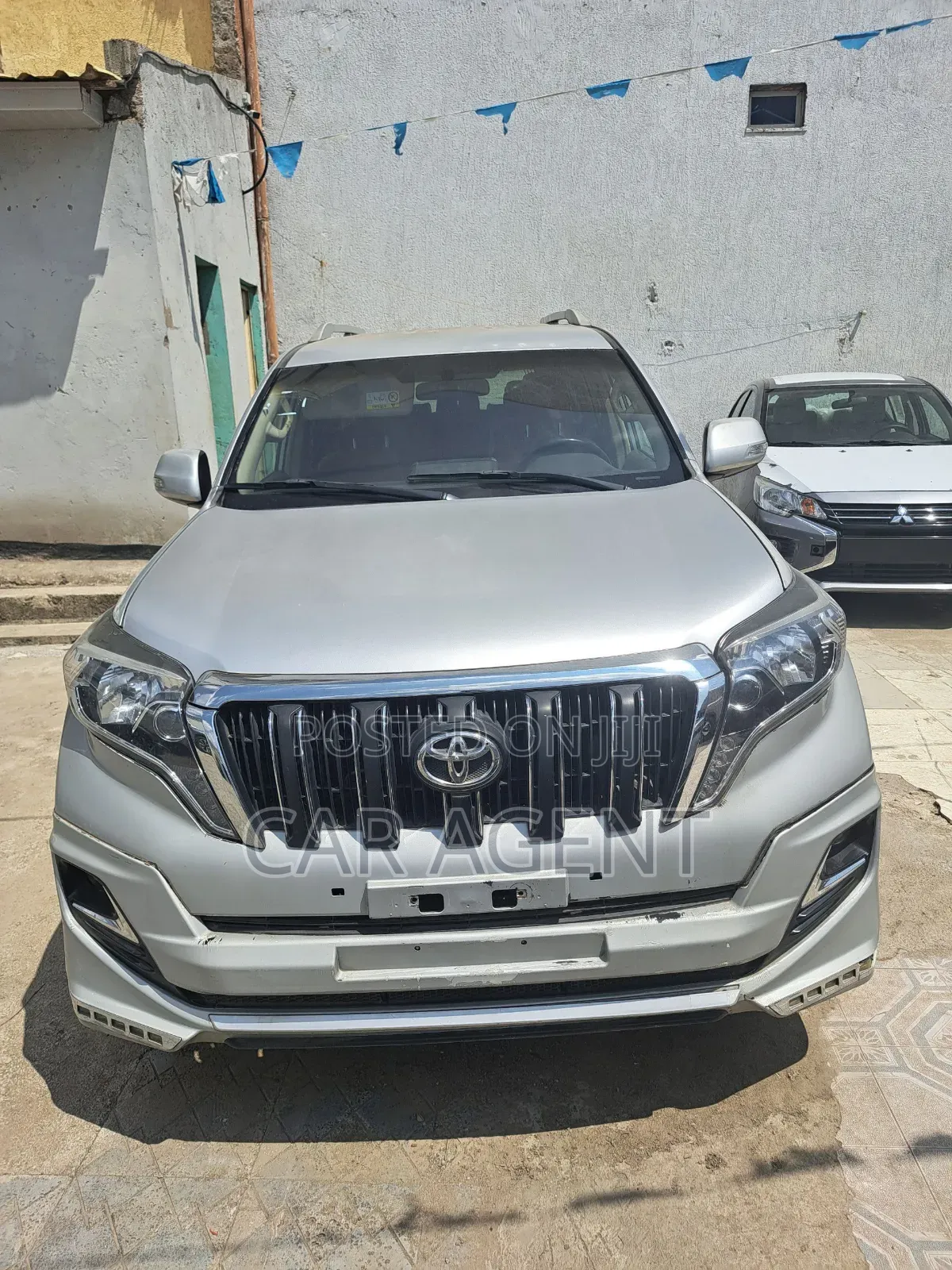 Toyota Land Cruiser 2013 Gray