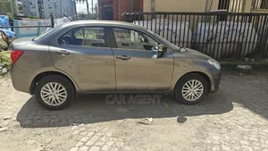 Photo - Suzuki Dzire 2022 Gray