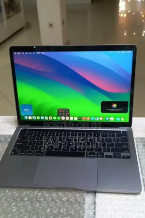 New Laptop Apple MacBook Pro 2020 M1 16GB Apple M1 Pro SSD 256GB