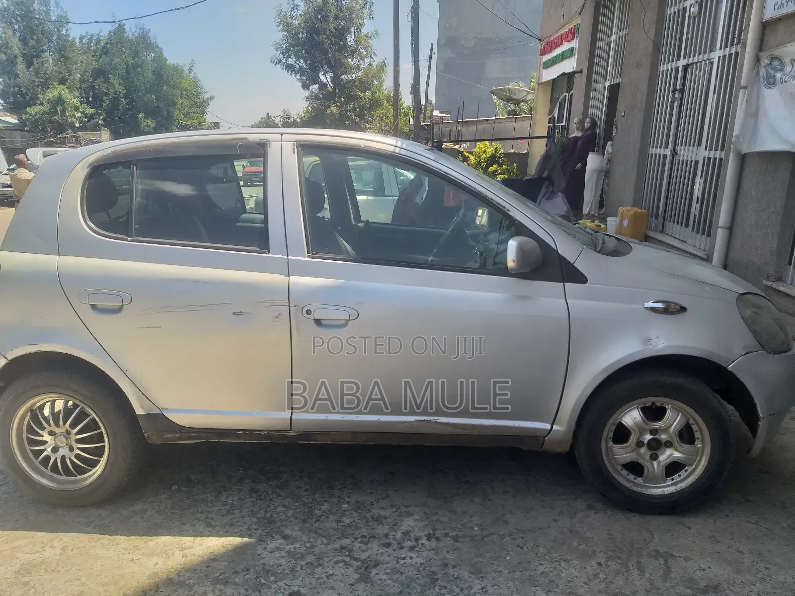Car for Rent (የሚከራይ መኪና)