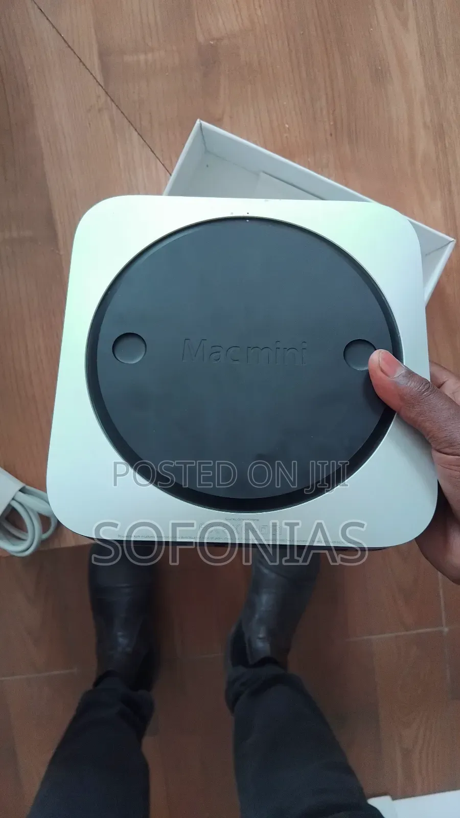 New Laptop Apple MacBook 4GB Intel Core i7 SSD 1T