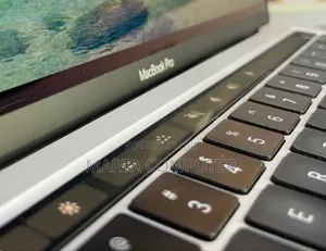 Photo - New Laptop Apple MacBook Pro M1 8GB Intel Core I7 SSD 512GB