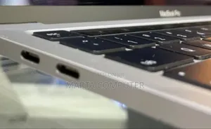 New Laptop Apple MacBook Pro M1 8GB Intel Core I7 SSD 512GB