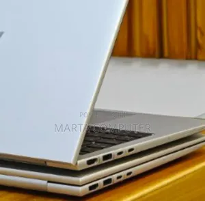 New Laptop HP EliteBook 830 G9 16GB Intel Core I5 SSD 512GB