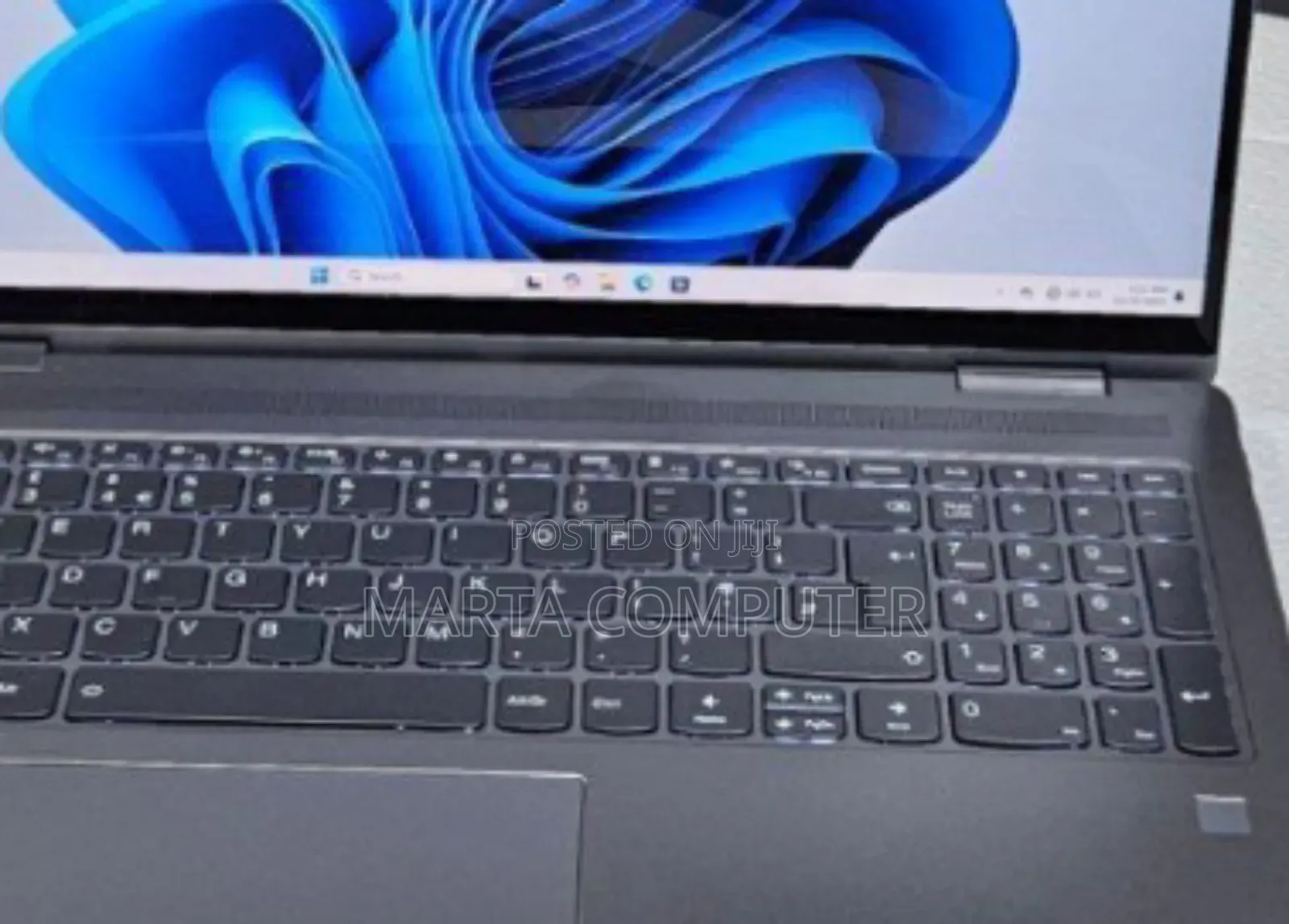 New Laptop Lenovo Yoga 7i 16GB Intel Core I7 SSD 512GB