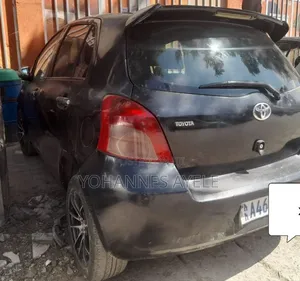 Toyota Yaris 1.0 C 2005 Black