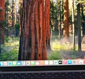 New Laptop Apple MacBook Pro M1 16GB Intel Core I9 SSD 1T