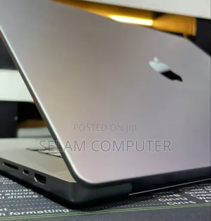 New Laptop Apple MacBook Pro M1 32GB Apple M1 SSD 512GB