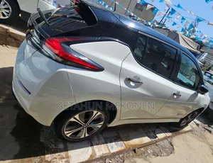 Nissan Leaf 2025 White