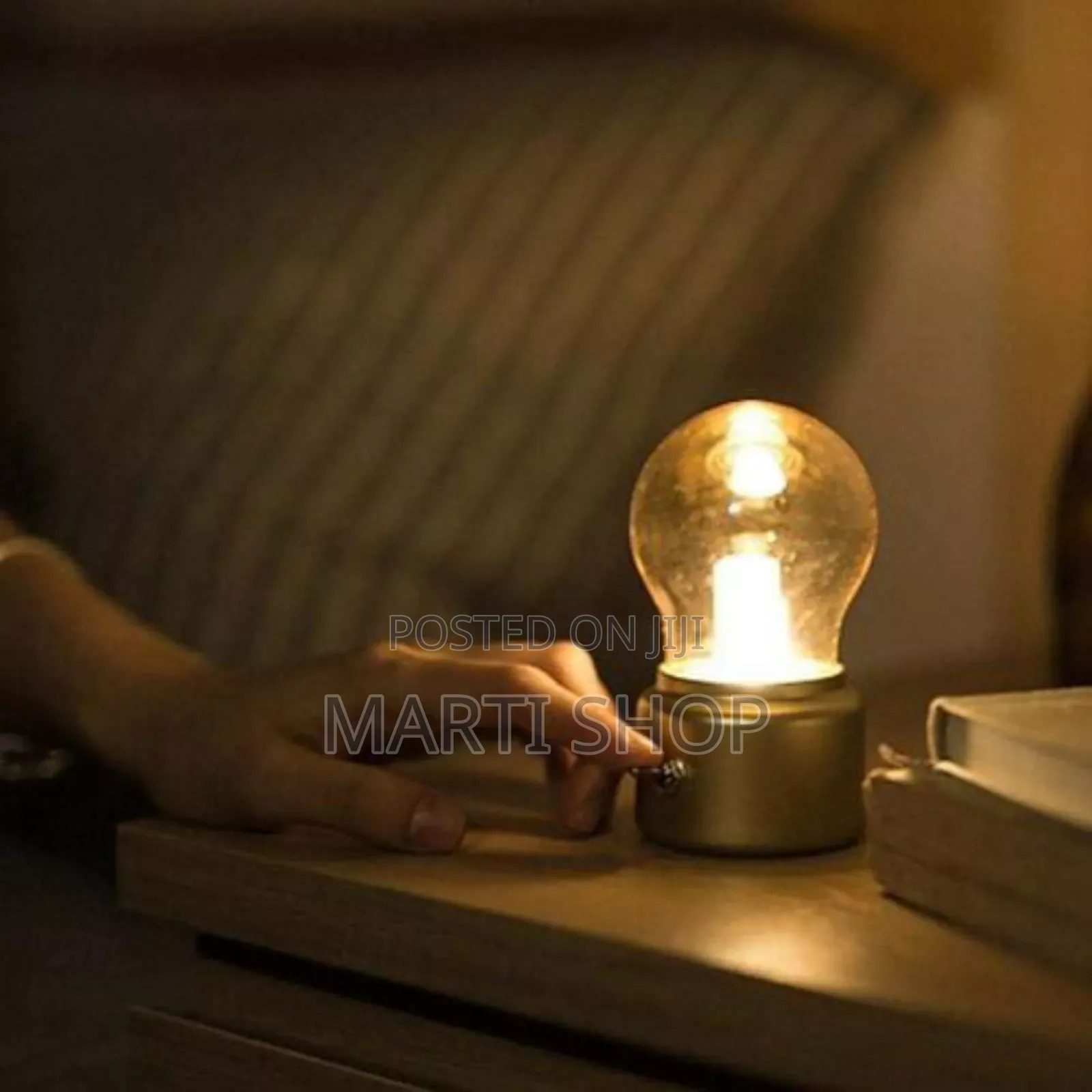 ቻርጅ አድርገዉ የሚጠቀሙበት ዘመናዊ አምፖል