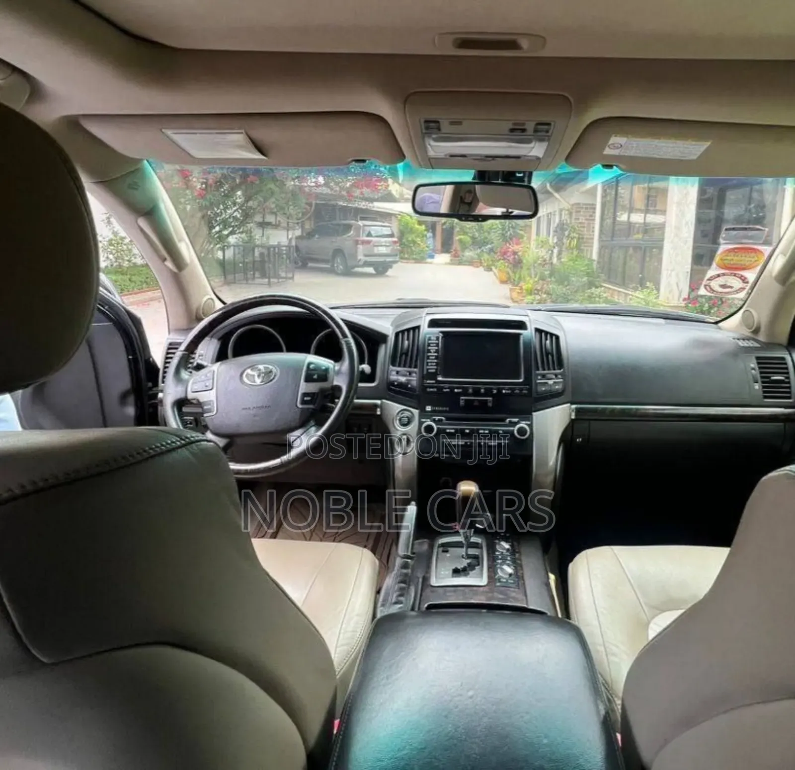 Toyota Land Cruiser 4.5 V8 VXR 2013 Matt Black